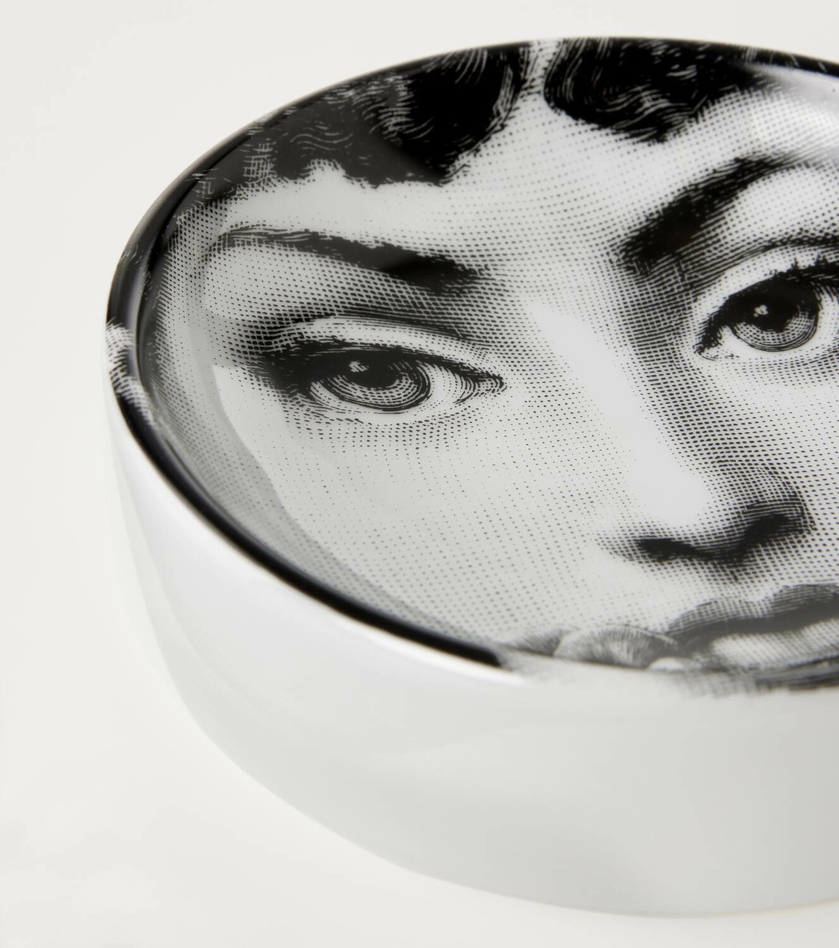 Fornasetti Tema E Variazioni N.137 porcelain ashtray