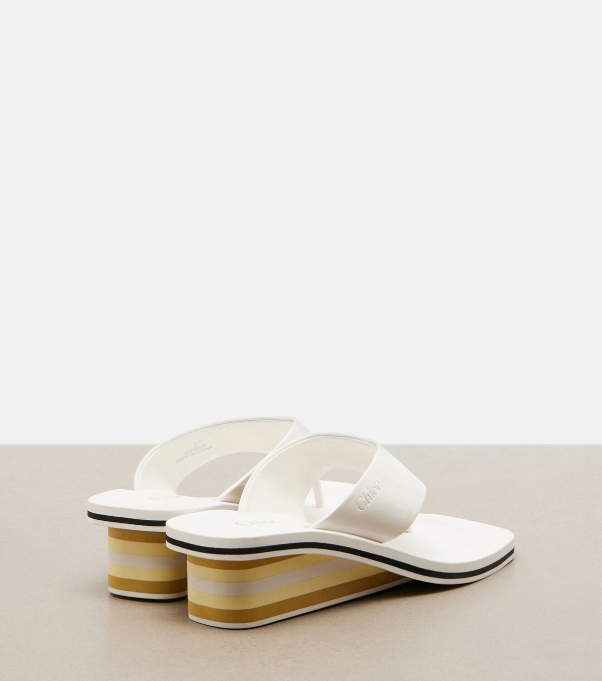 Chloé Swimming Cool patent leather thong sandals