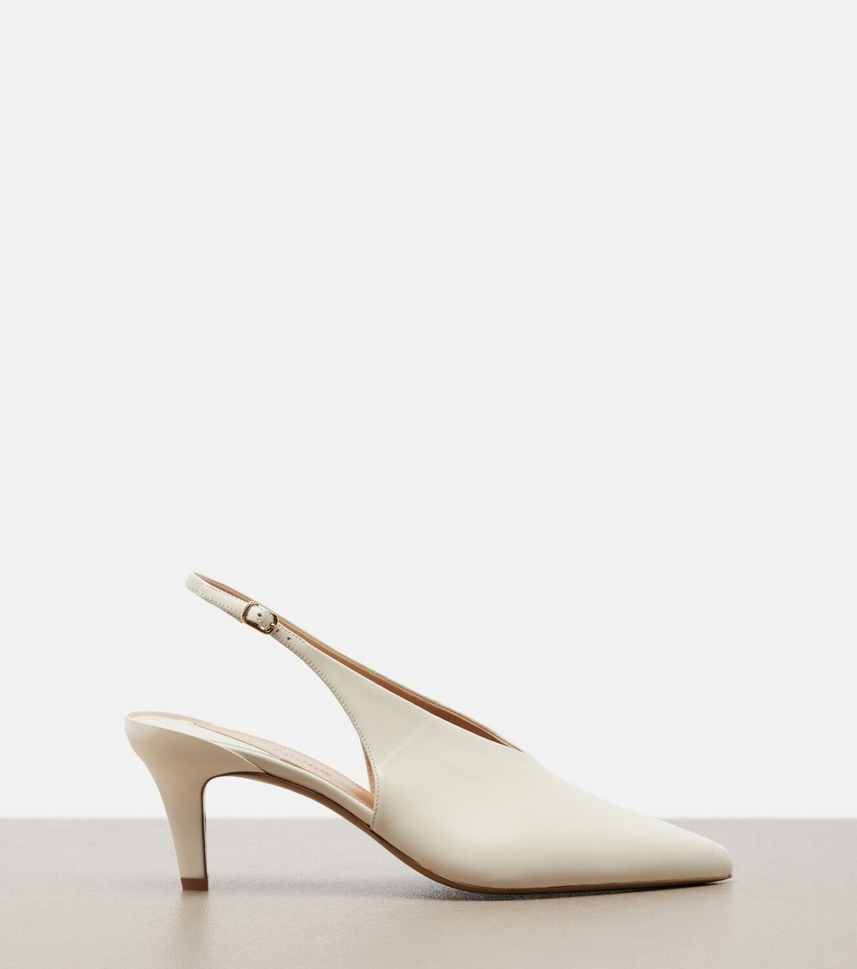 Chloé Leather slingback pumps