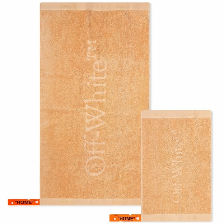 Photo: Off-White Bookish Towel Set in Powder