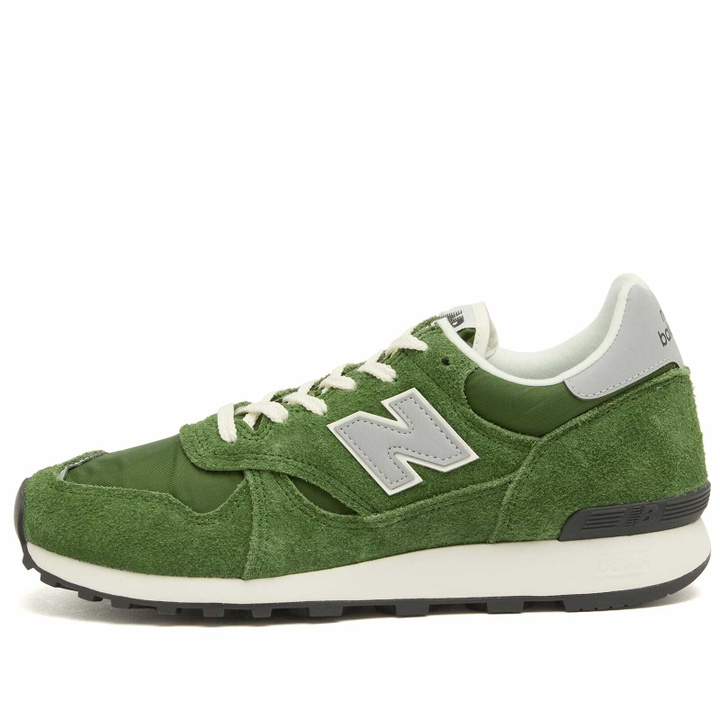 Photo: New Balance 475 Sneaker in Dark Alpine Green