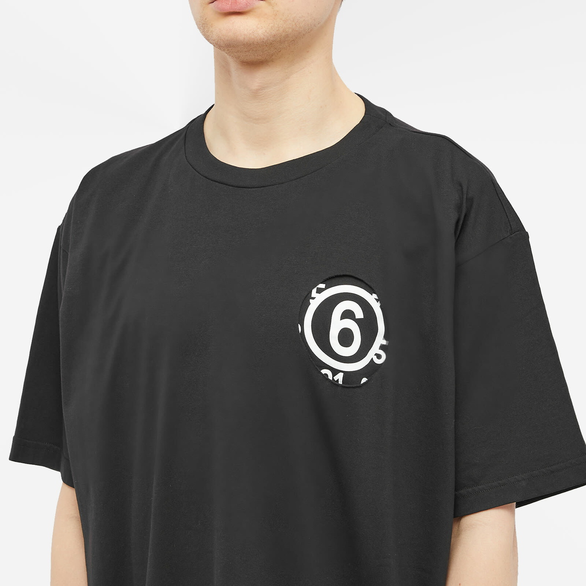 MM6 Maison Margiela Men's Chest Logo T-Shirt in Black MM6