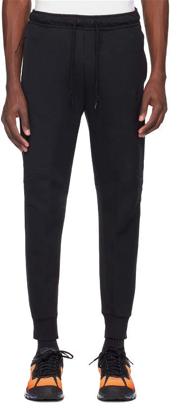 Photo: Nike Black Printed Sweatpants