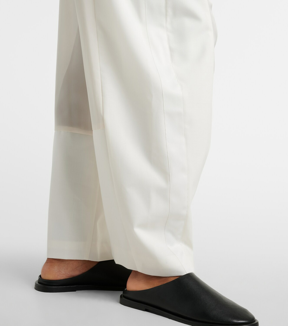 Sacai Belted barrel-leg pants