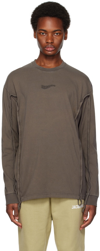 Photo: Jacquemus Brown Le Chouchou 'Le T-Shirt Camargue' Long Sleeve T-Shirt