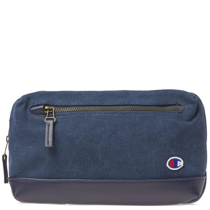 Photo: Champion Reverse Weave Waist Pack