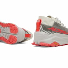 Altra Men's Olympus 275 Sneaker in White/Coral