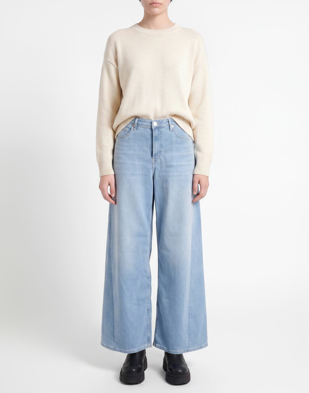 True Religion Womens Jeans in Blue