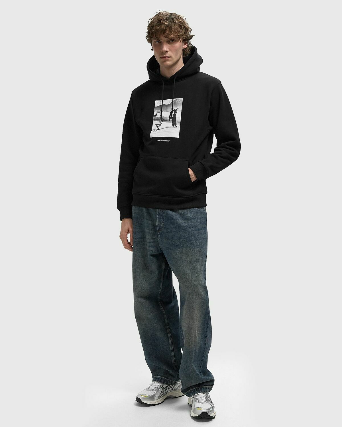 Drôle de Monsieur Le Hoodie Ice Skating Waiter Black Mens Hoody