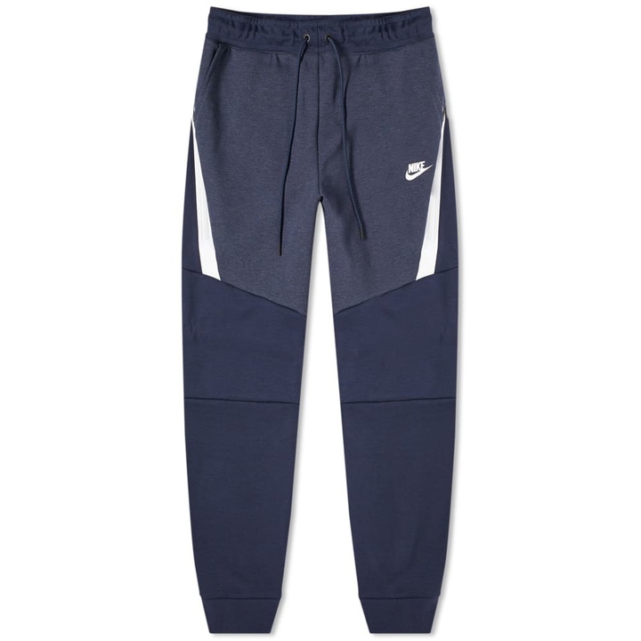 Photo: Nike Tech Fleece Jogger Obsidian, Heather & White