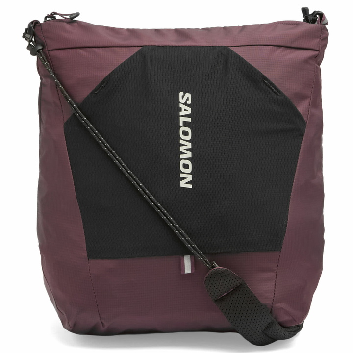 Photo: Salomon ACS Packable Tote Bag in Plum Perfect/Rattan 