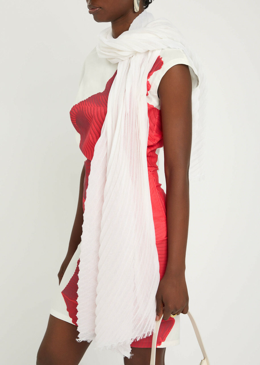 Issey Miyake Pleated Fine-knit Scarf - White - One Size