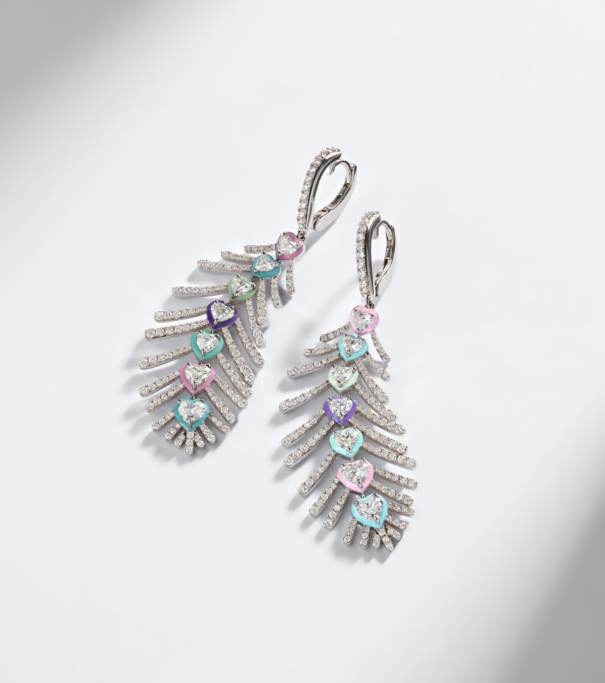 Kamyen Candy Crush Feather 18kt white gold drop earrings with diamonds