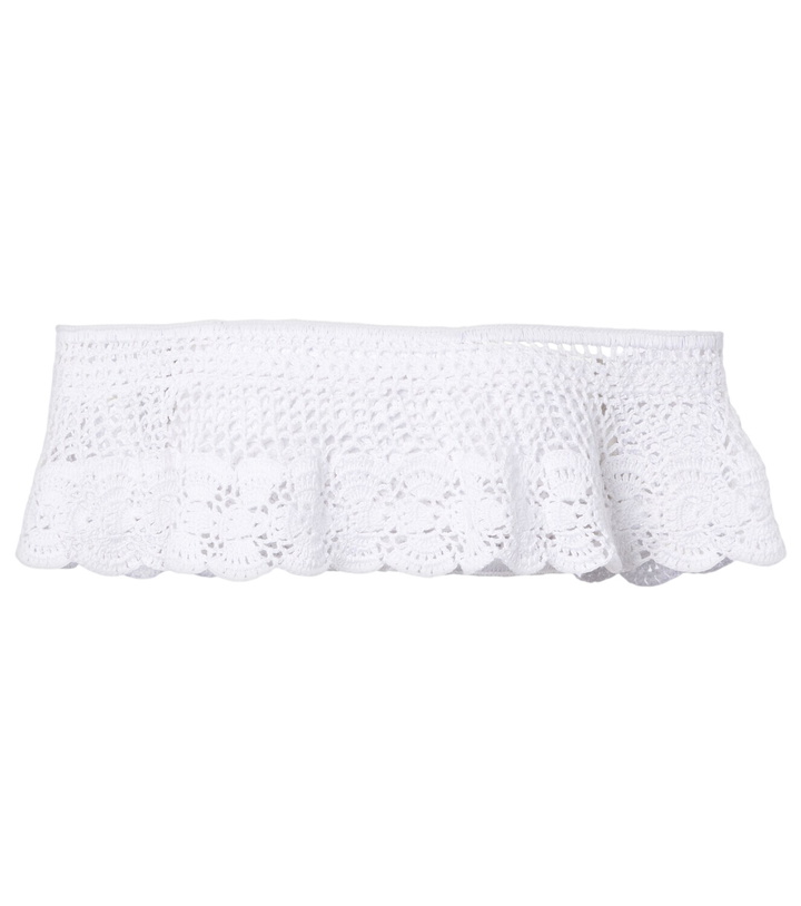 Photo: Anna Kosturova Crochet off-shoulder cotton crop top