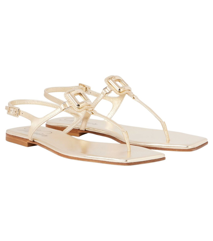 Photo: Roger Vivier Viv By The Sea leather thong sandals