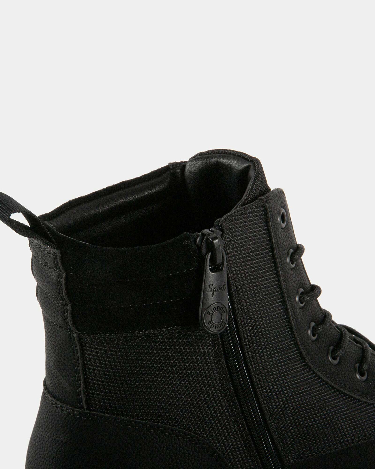 Steve Madden Cedric Boots in Black