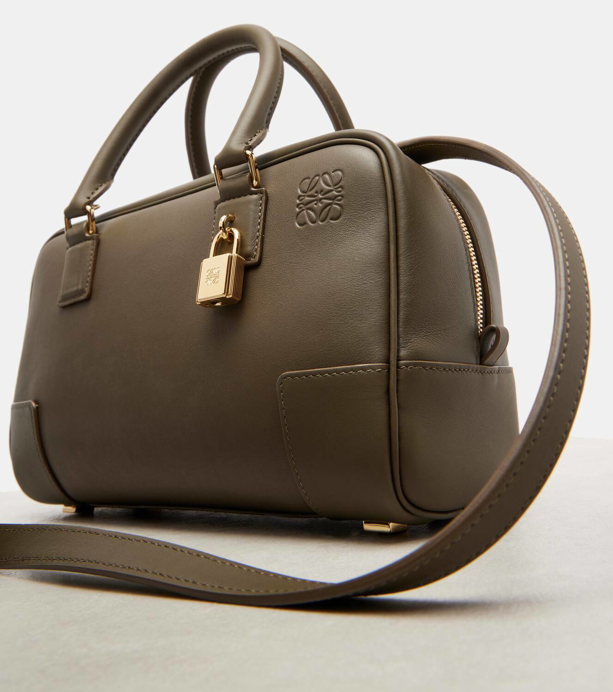 Loewe Amazona 23 leather tote bag