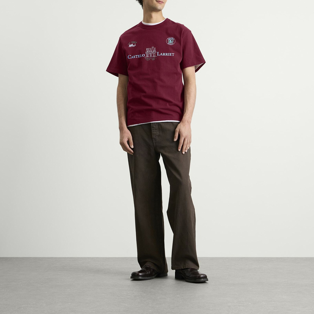 Larriet Men's Castelo T-Shirt in Maroon