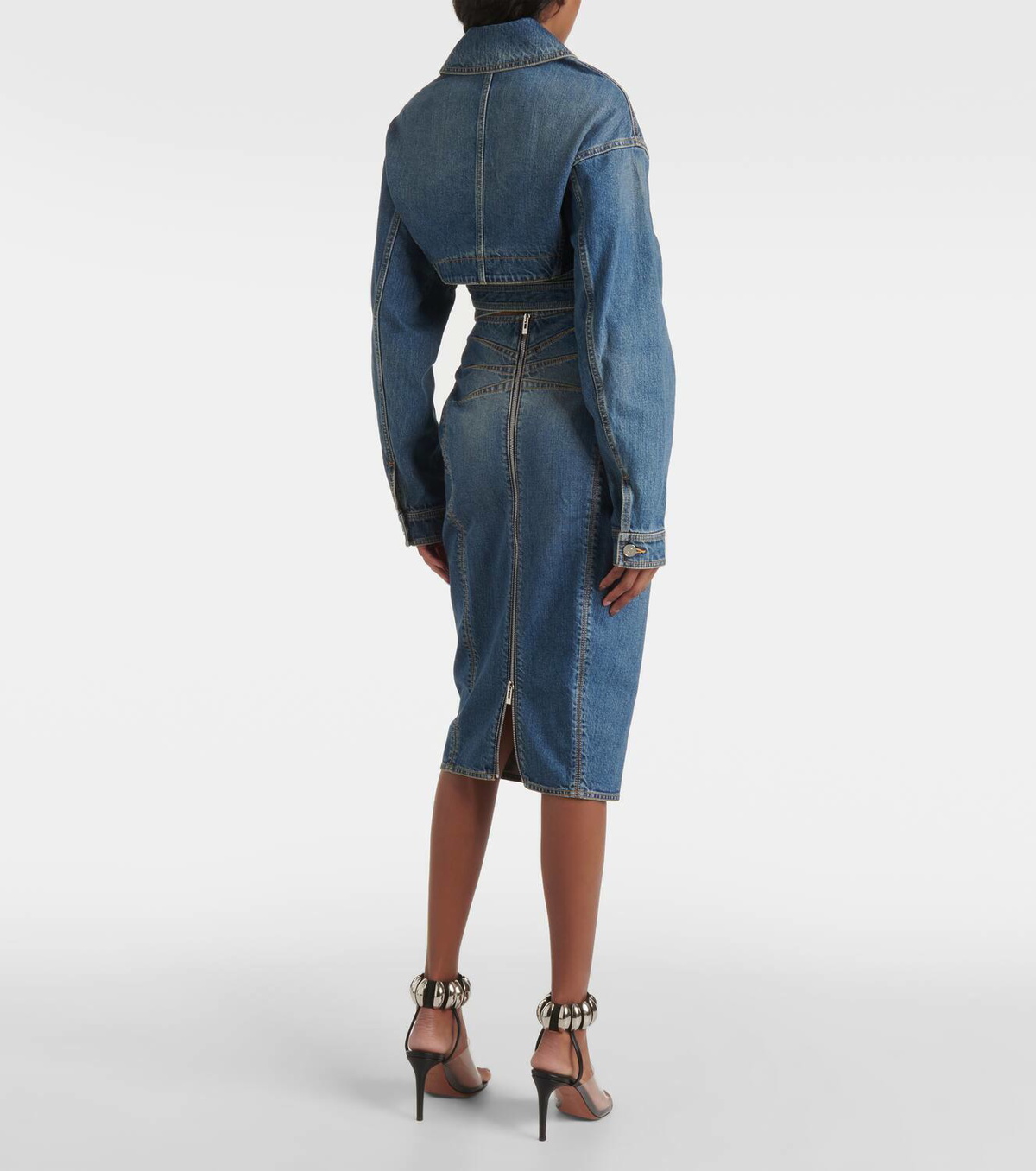 ALAIA デニムジャケット ALAÏA Denim Jacket in Bleu Clair | FWRD