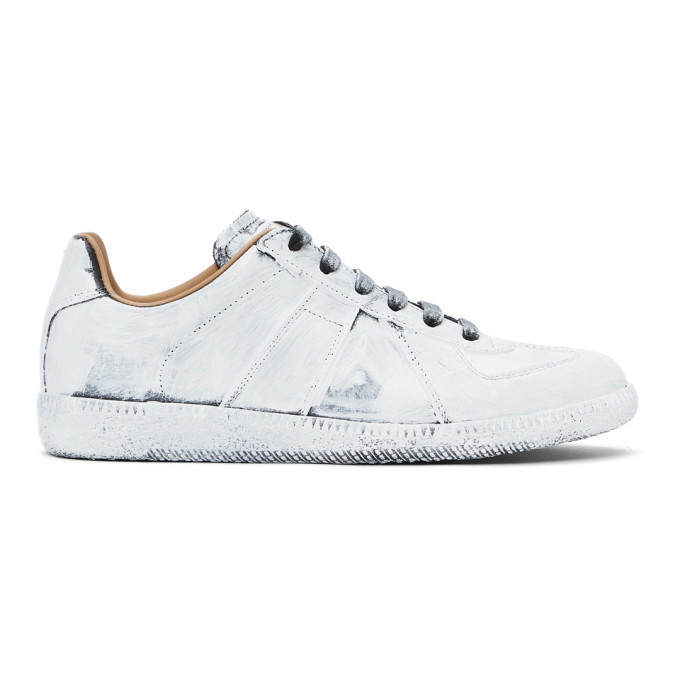 Photo: Maison Margiela Off-White Painted Replica Sneakers
