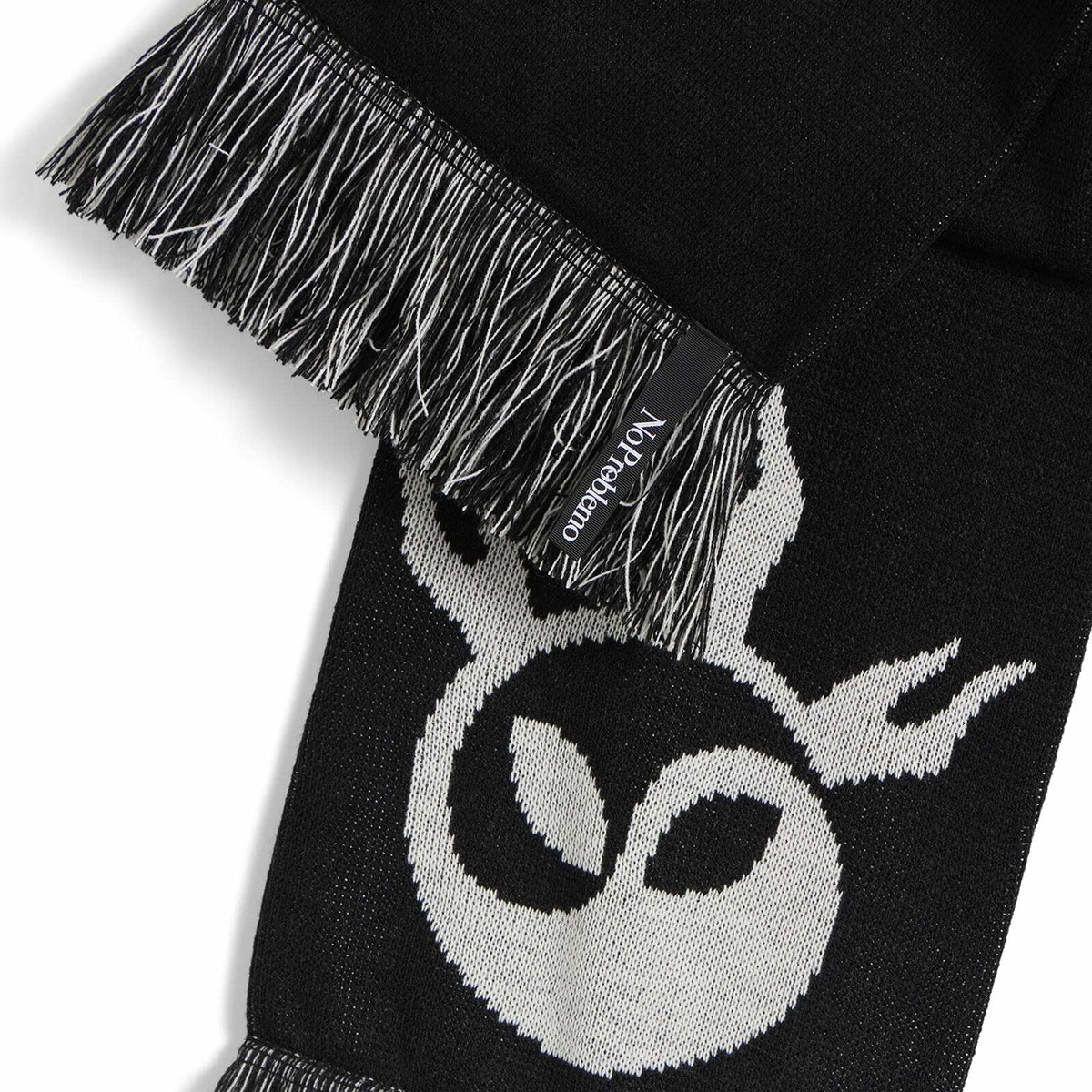 No Problemo No Yang Scarf in Black 