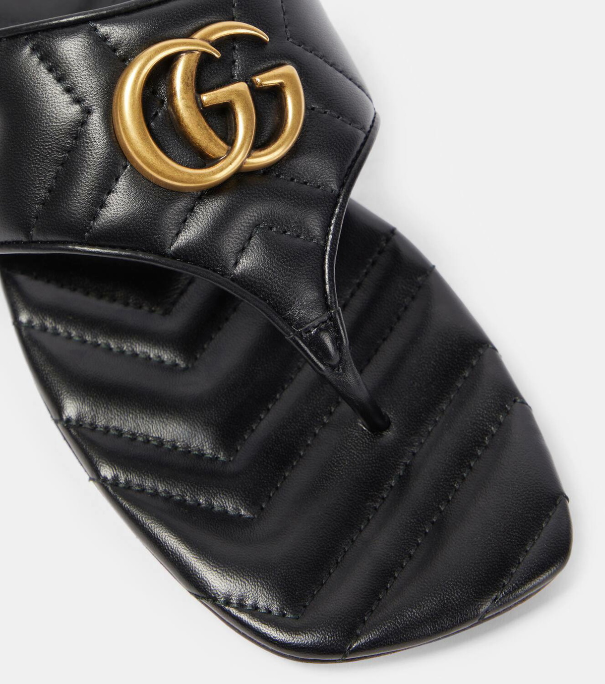 【関税込み】gucci Thong sandals NWOT Gucci GG T-Strap Thong Sandals Black Leather Shoes