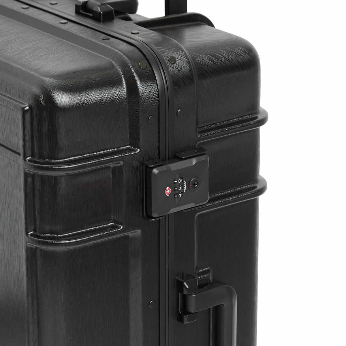 Eastpak Resist'r Luggage Case - Medium in Brushed Black 