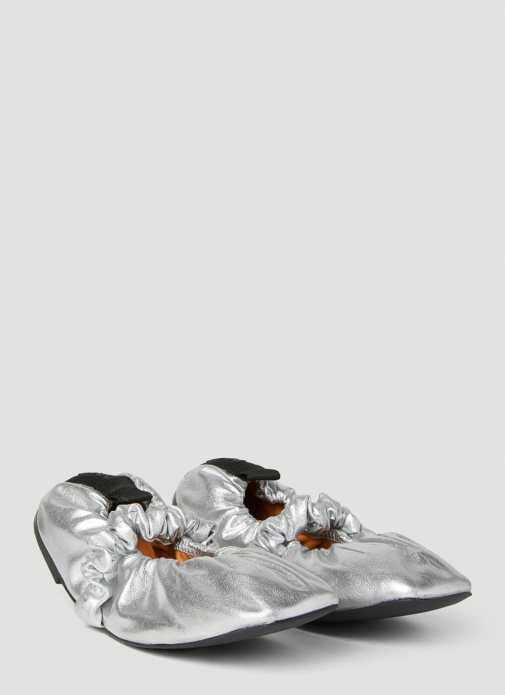 靴 GANNI Scrunchle Ballerina SugarPlum 38 GANNI Women's' Scrunchie Ballerina Flats in Silver | LN-CC®