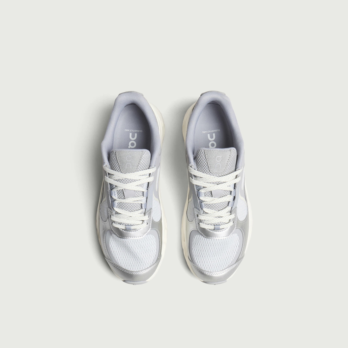 ON Men's Cloudtilt Arc Sneaker in Alloy/Ivory
