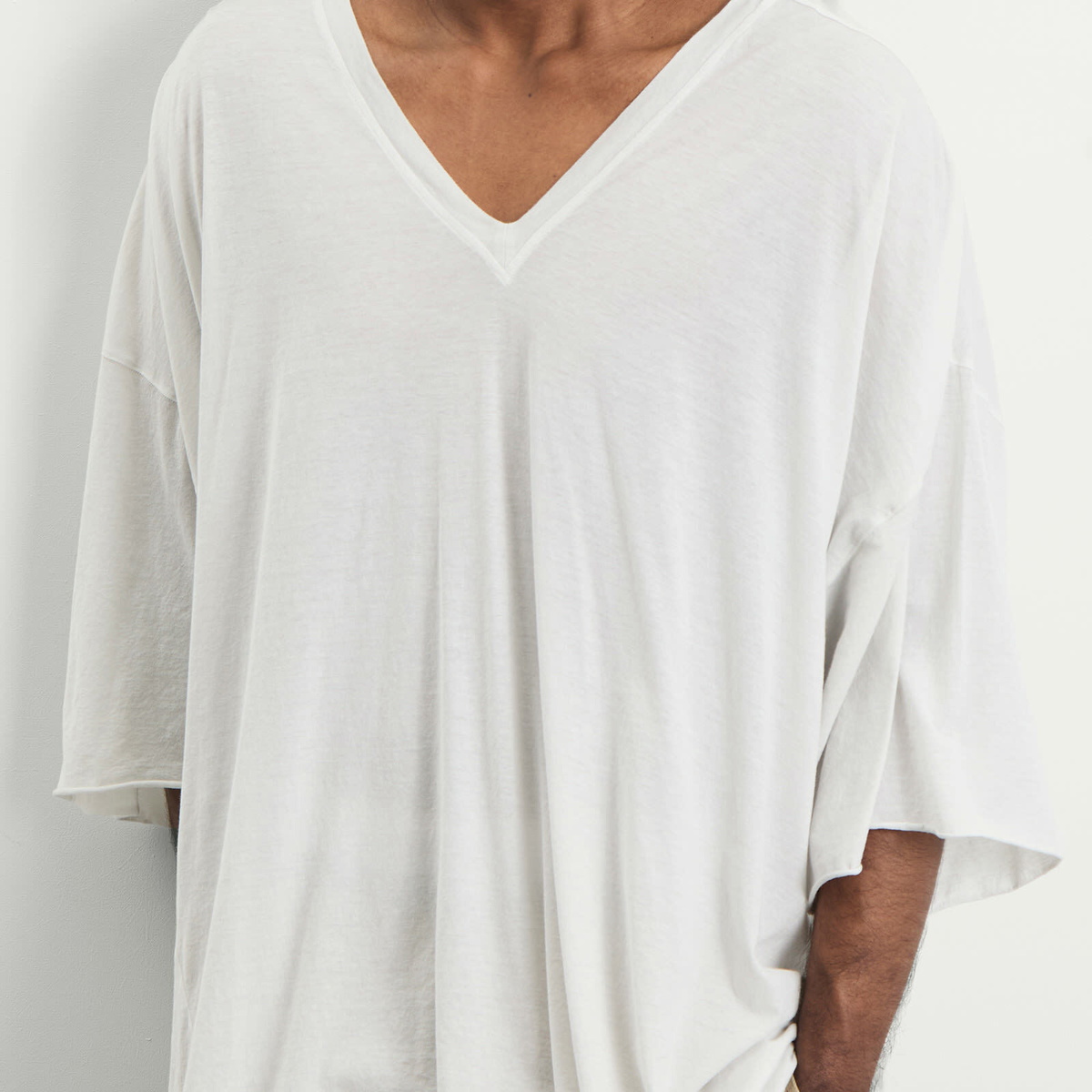 Rick Owens Men's V Neck Tommy T-Shirt in Milk Wash 