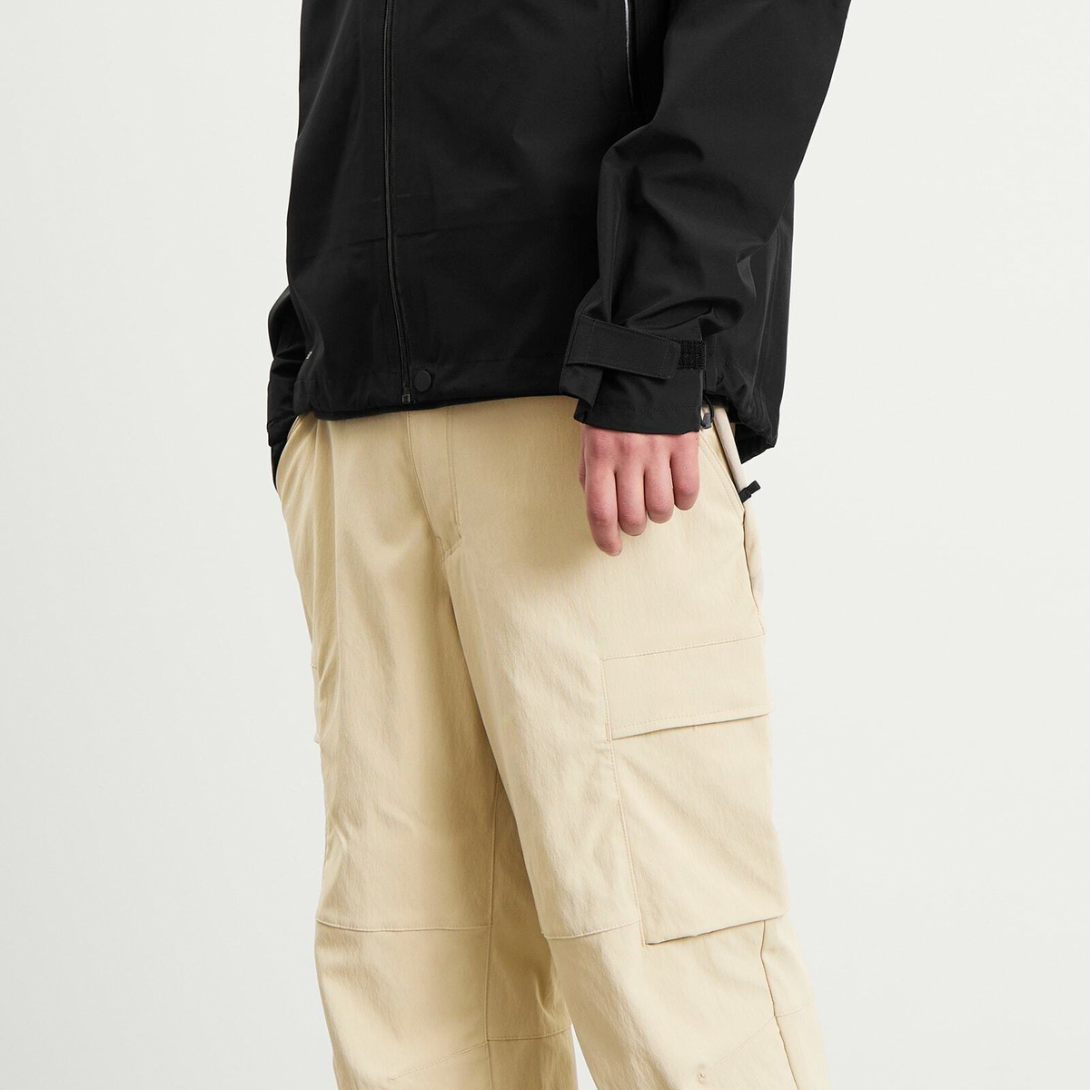 Haglöfs Men's Hede Cargo Trousers in Chalk Beige