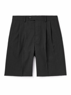 Auralee - Straight-Leg Pleated Wool-Gabardine Shorts - Black