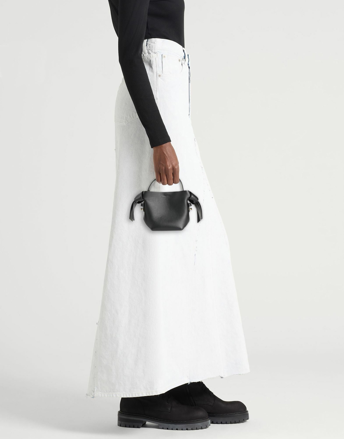 Acne Studios Womens Handbag in Black