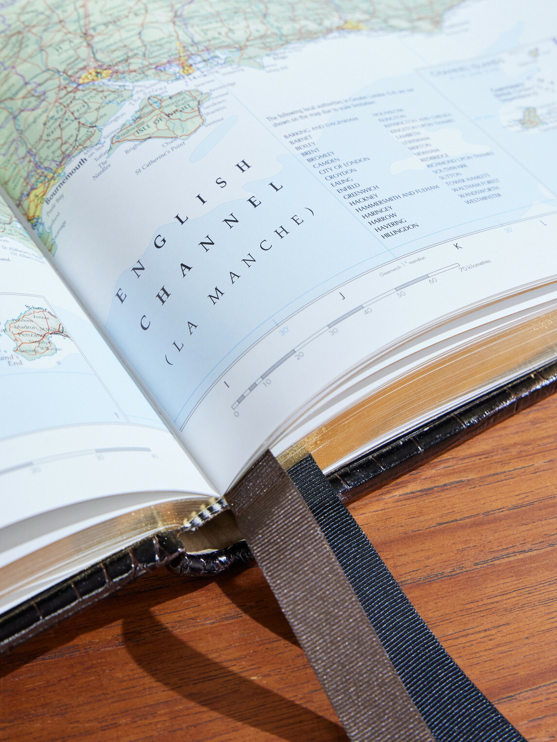 Smythson - Large Croc-Effect Leather World Atlas