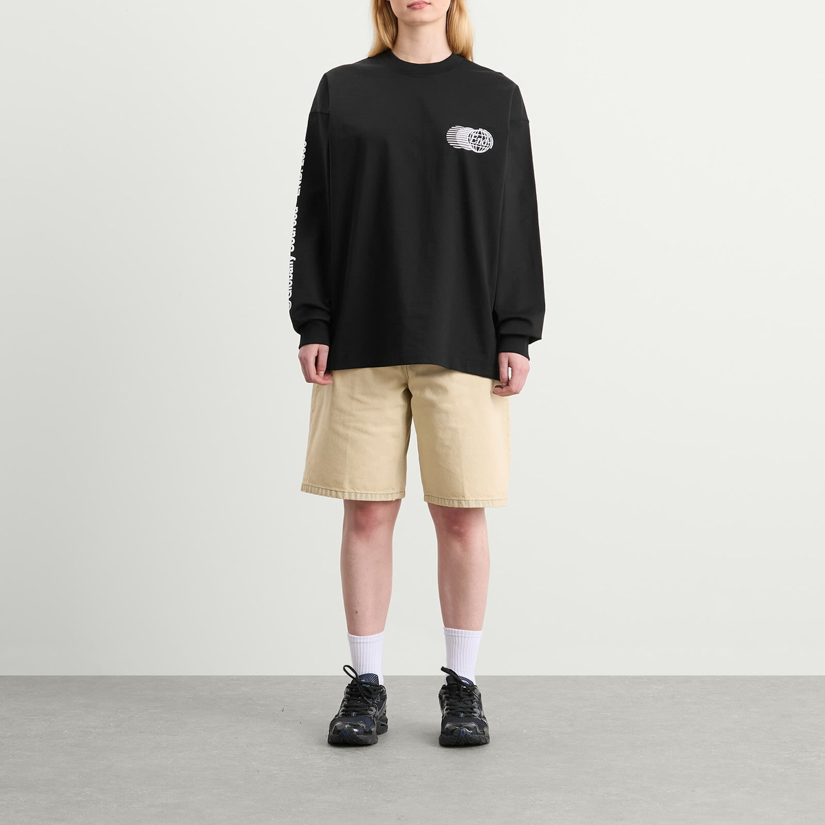 END. City Series 2.0 Newcastle Long Sleeve T-Shirt in Black