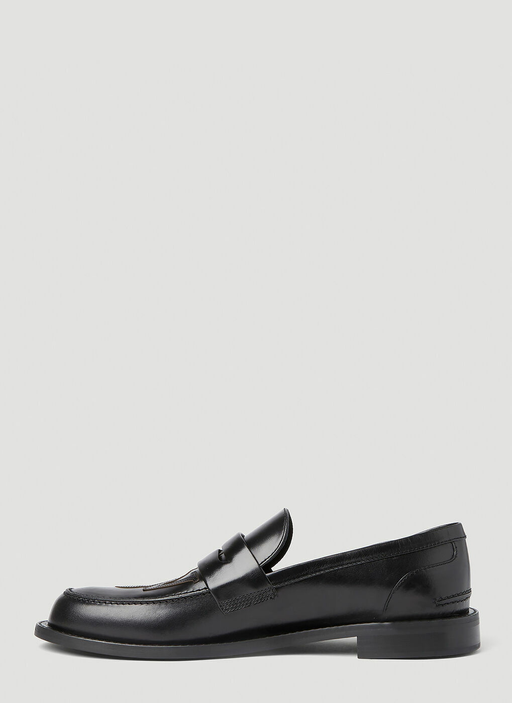 JW Anderson - Anchor Logo Loafers in Black JW Anderson