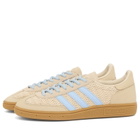 Adidas Handball Spezial Sneaker in Sand Strata/Preloved Brown/Clear Sky