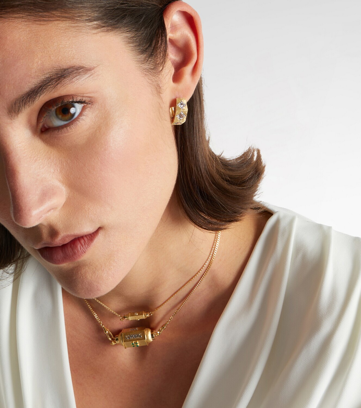 Marie Lichtenberg Ecrou 18kt gold single hoop earring