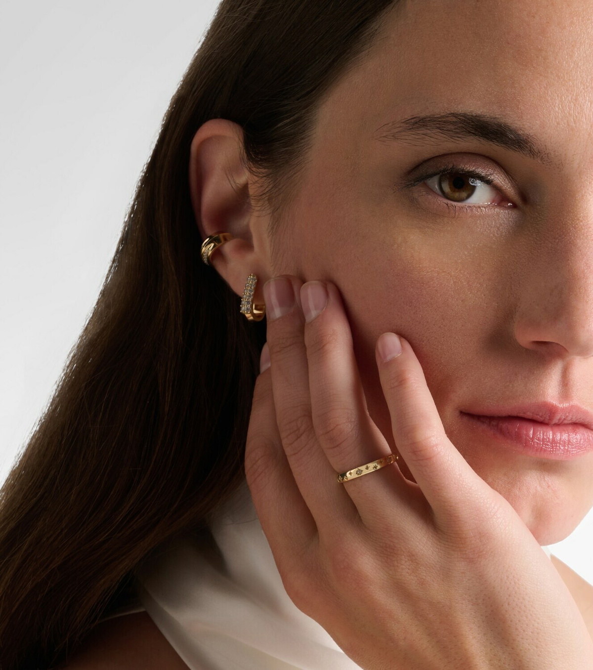 Stone and Strand Northern Star 14kt gold ring with diamonds