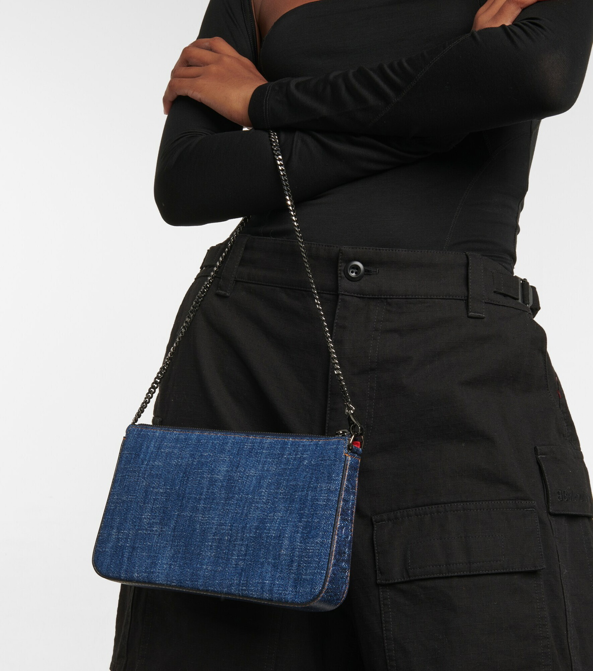 【CHRISTIAN LOUBOUTIN】LOUBILA CLUTCH Christian Louboutin - Loubila Pouch Patent Logo in Black