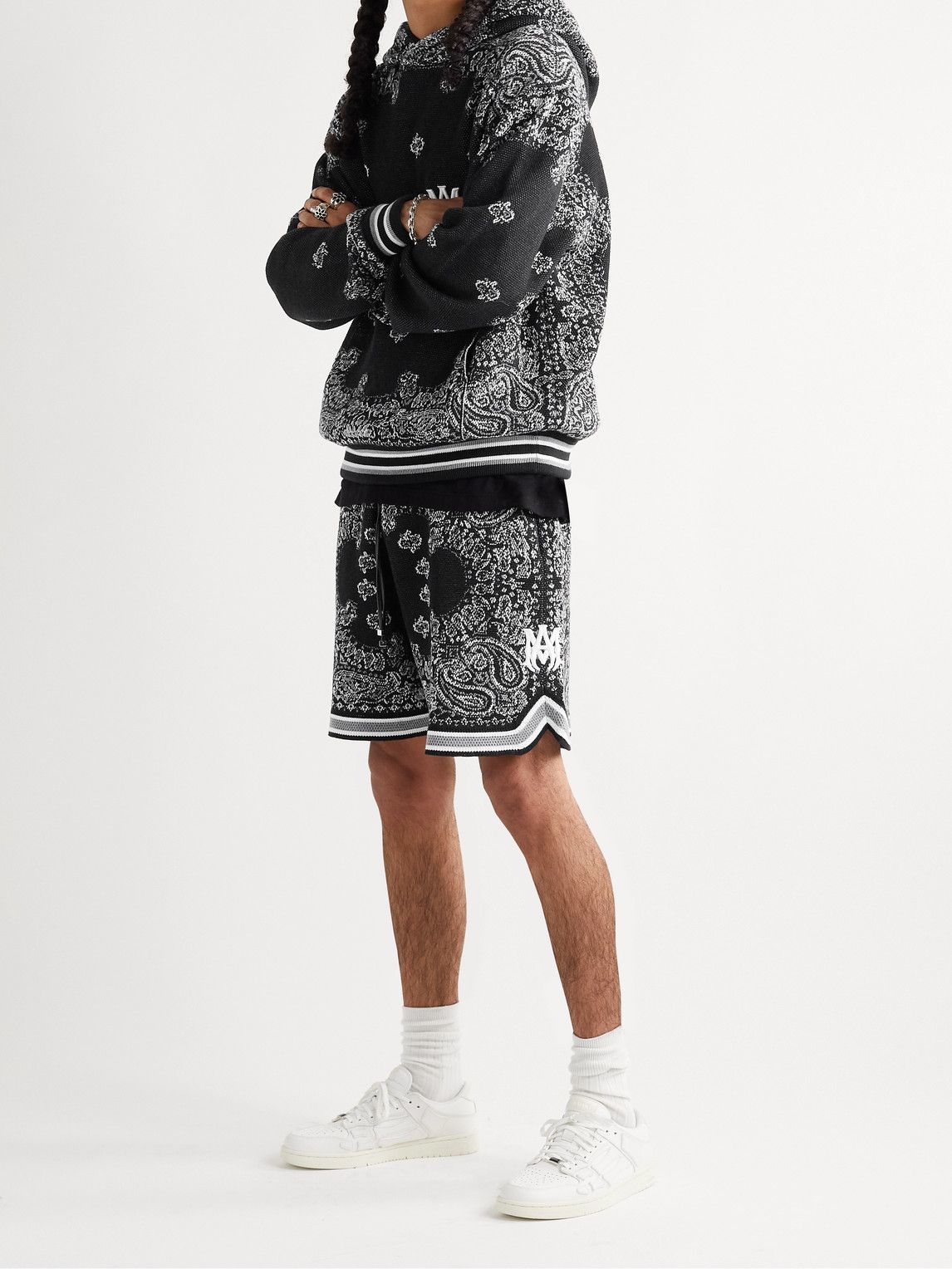 【大人気】AMIRI Bandana フーディ Amiri Bandana Bleach All Over Hoodie in Black | FWRD