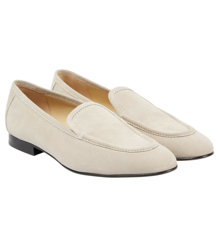 Photo: Le Monde Béryl Lo Boy suede loafers
