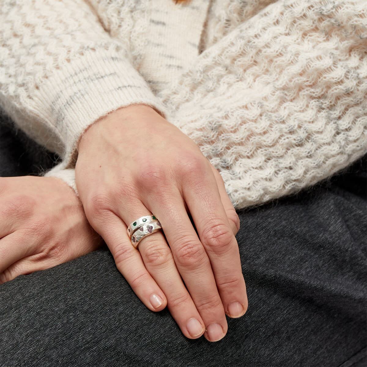 The Ouze Women's Sapphire Scatter Band Ring in Pink