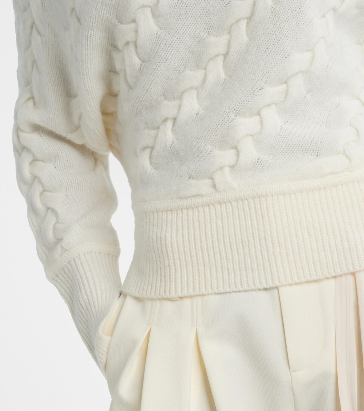 Xu Zhi Cable-knit one-shoulder sweater