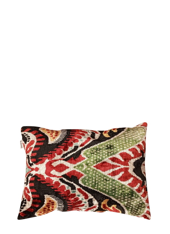 Photo: Les-Ottomans Patterned Velvet Cushion