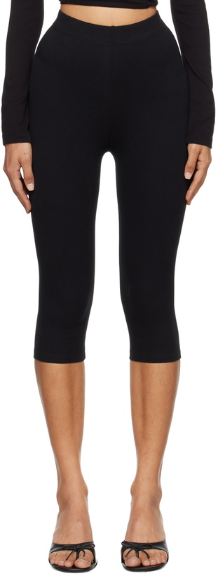 Photo: Gil Rodriguez Black Capri Leggings