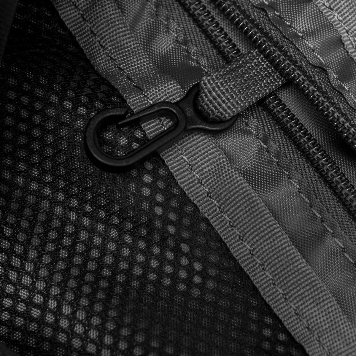 Elliker Twin Pocket Sacoche Bag in Black 
