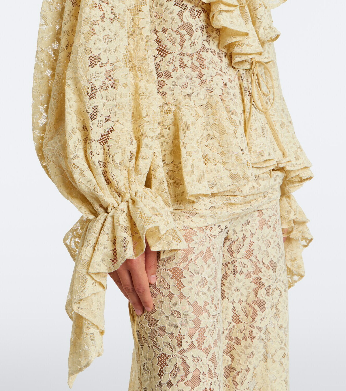 De La Vali Mija ruffled lace blouse