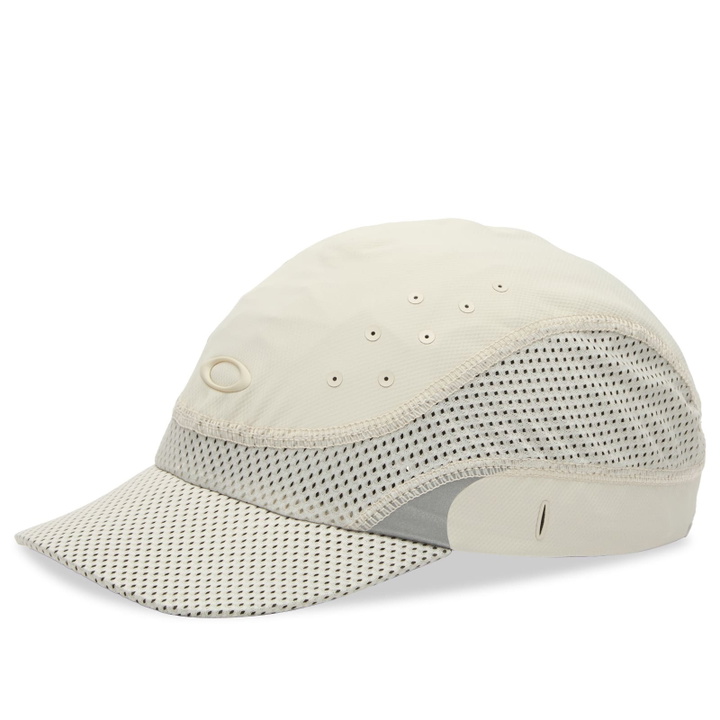 Photo: Oakley Men's Fusion Cap in Mist 