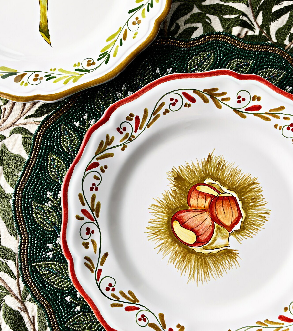 Les-Ottomans Set of 4 hand-painted ceramic plates